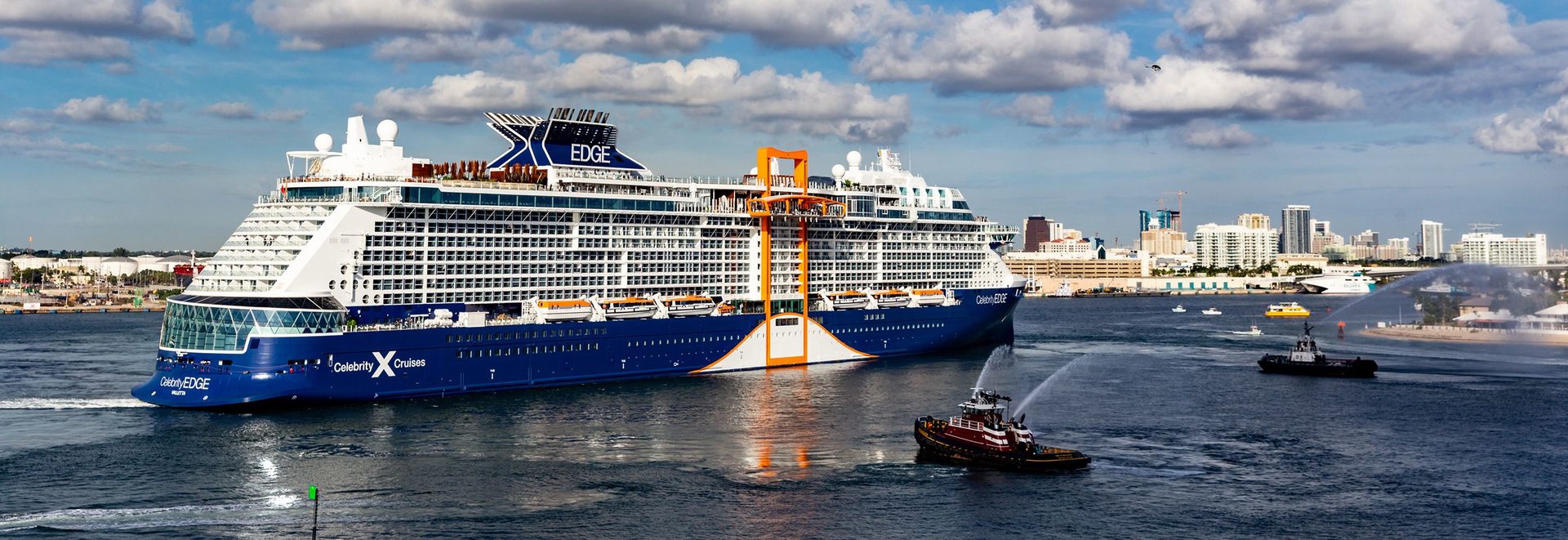 Celebrity Cruises spúšťa historicky novú loď, pomenovanú historickou krstnou mamou