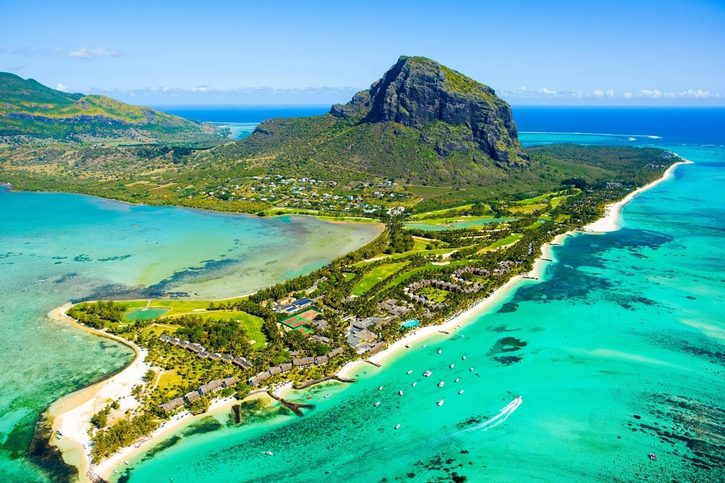 Port Luis - Le Morne Brabant