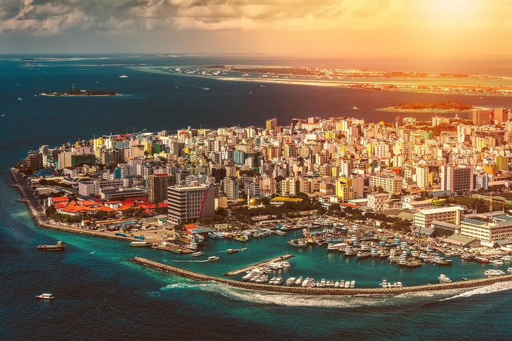 Letecký pohled na město Male, Maledivy
