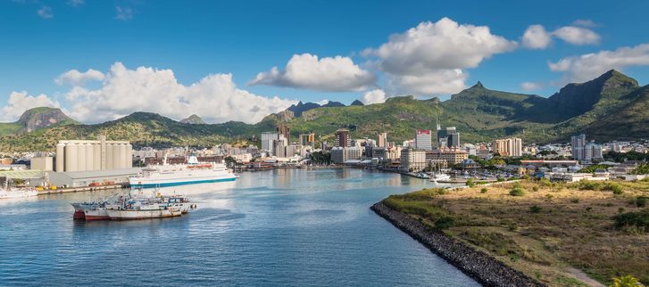 Pohled na přístav v Port Louis, Mauricius