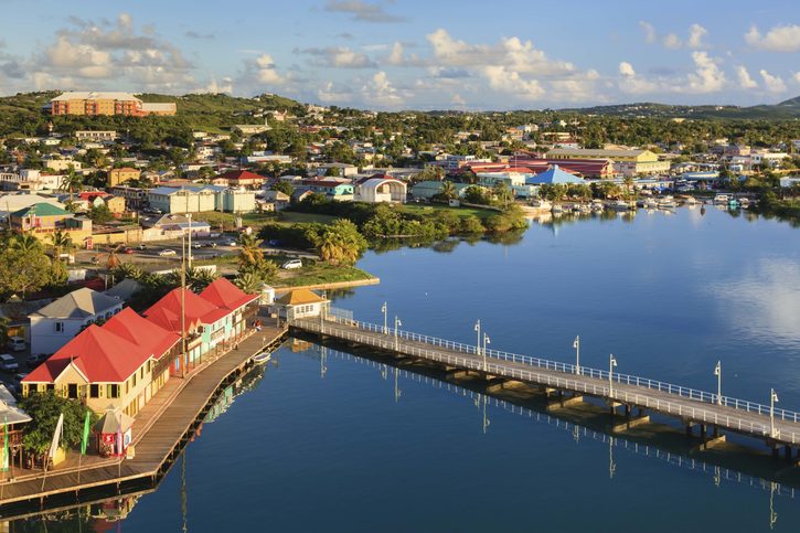 St. John, Antigua - pohled na panorama přístavního města