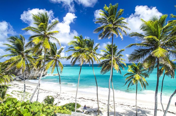 Barbados - Karibské moře a jeho krásné písčité pláže.
