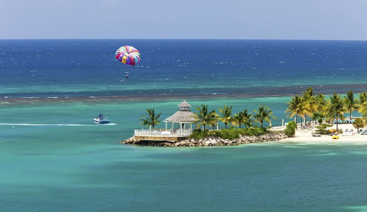 Vodní atrakce na Ocho Rios, Jamajka