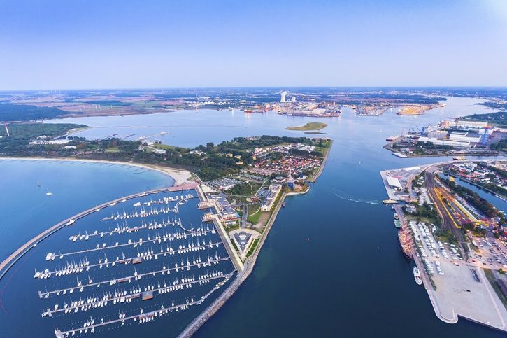 Warnemünde - Letecký pohled na Warnemünd, Rostoky, Německo - bývalé hanzovní město
