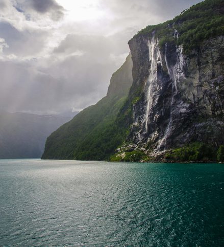 Geirangerfjord – vodopád Sedem sestier