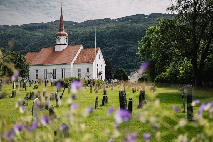 Nordfjordeid - kostol
