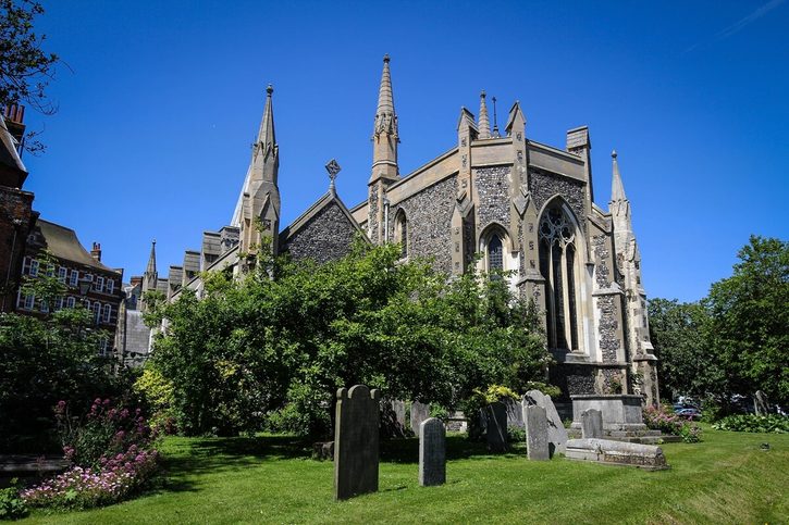 Dover - Kostol svätej Márie