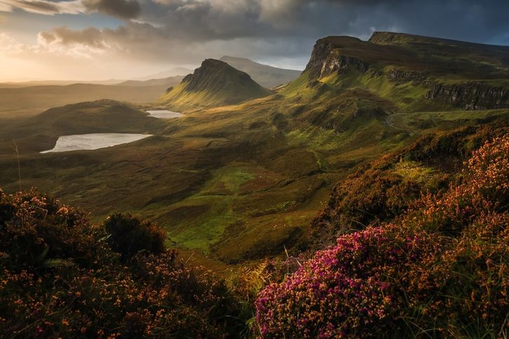 Skye – východ slnka nad Quiraingom.