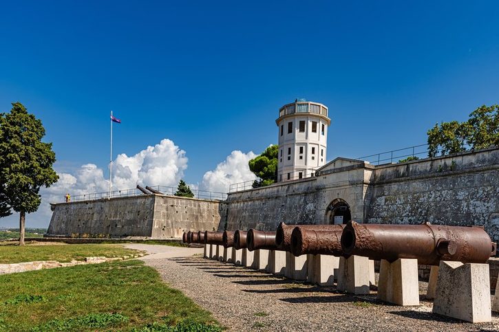 Pula - Pulská pevnosť (The Citadel of Pula)