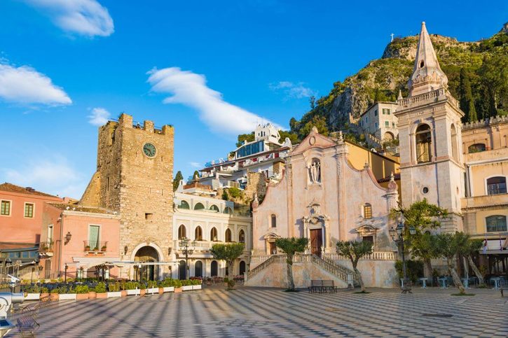 Taormina - Piazza IX Aprile 
