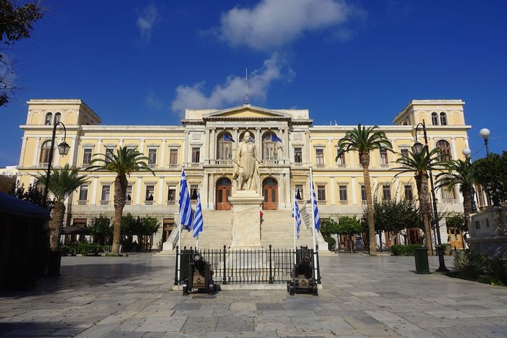 Syros - Námestie Miaouli