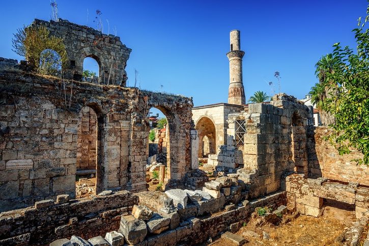 Antalya – mešita Kesik Minare