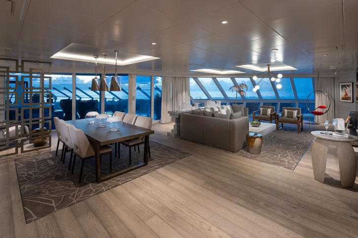 Iconic Suite, obývací část - Celebrity Edge