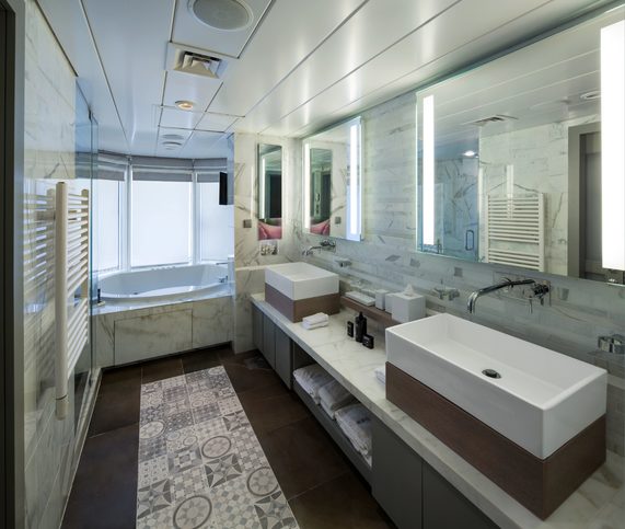 Penthouse Suite, koupelna - Celebrity Millennium