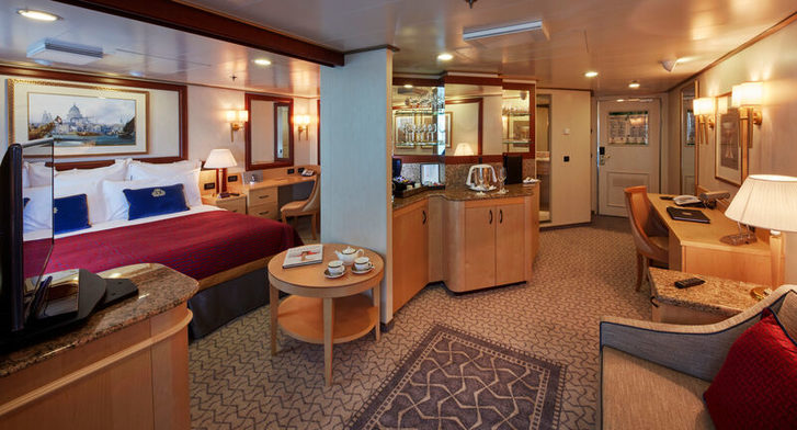 Penthouse - Queen Elizabeth