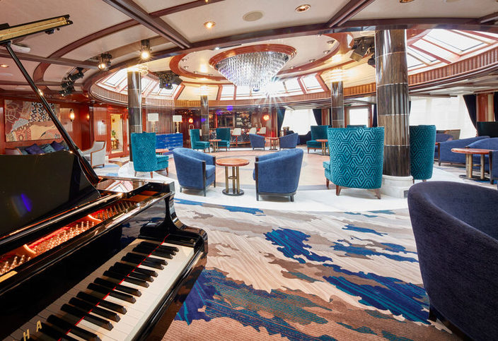Yacht Club - Queen Victoria