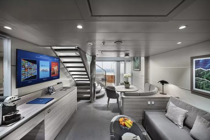 Apartmá Yacht Club Duplex s vířivkou (YJD) - MSC Euribia