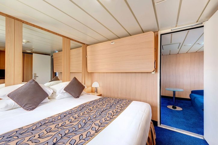Trojlôžková kajuta s oknom – MSC Sinfonia
