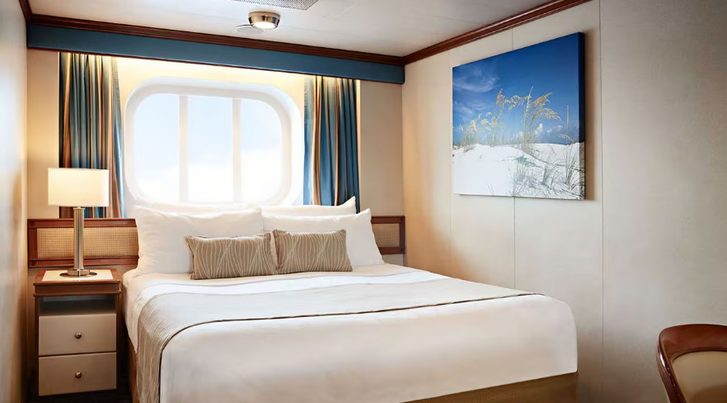 Kajuta s oknem - Caribbean Princess