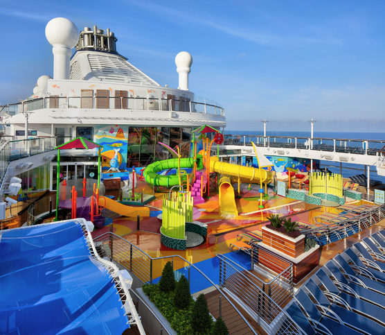 Spectrum of the seas - 1558365081_SC19-SplashawayBayR(1)