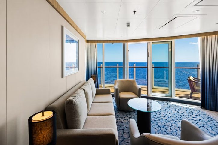 Apartmá s výhledem na Vodní divadlo a velkým balkonem (A2) - Utopia of the Seas