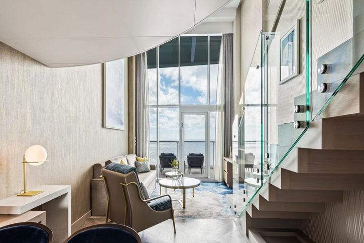 Dvoupatrové Apartmá Crown Suite (L1) - Utopia of the Seas