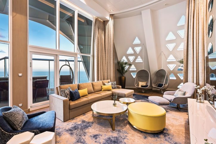 Dvojposchodový apartmán Royal Suite (RL) – Wonder of the Seas