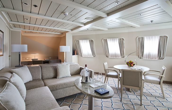 Royal Suite - Silver Cloud