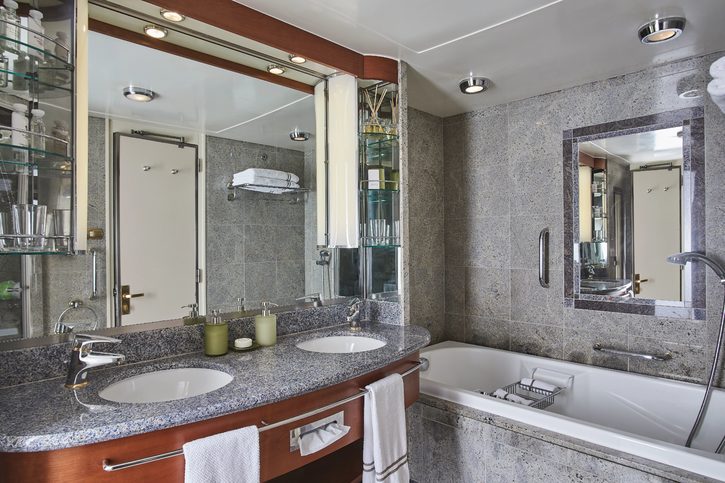 Grand Suite, koupelna - Silver Whisper