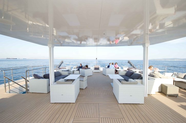 Venkovní bar - Variety Voyager