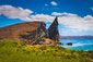 Pinnacle Rock na ostrově Bartolomé – Prohlédněte si pro ostrov charakteristickou skálu ve tvaru žraločí ploutve