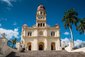 Slavná bazilika El Cobre, která se nachází 20 km od Santiaga de Cuba, Kuba