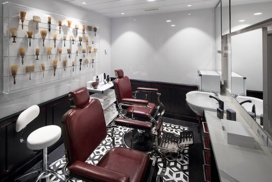 Barber Shop - Celebrity Edge