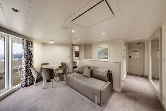 Apartmá Grand Suite Aurea s terasou a vířivkou (SXJ) - MSC Euribia