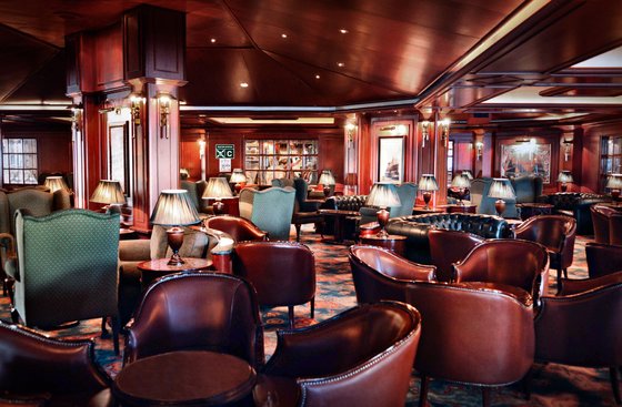 Wheelhouse Bar - Diamond Princess