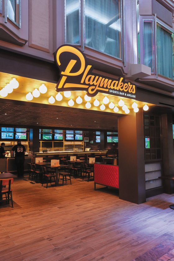 Playmakers Sports Bar - Mariner of the Seas