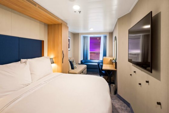 Vnútorná kajuta s výhľadom na promenádu (2T) - Utopia of the Seas